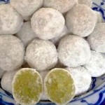 ข้าวเม่าใบเตยบด