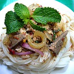ขนมจีนลาบหมู รสเด็ดเผ็ดแซบ