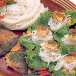 อร่อยพอดีคำ กับ “เมี่ยงปลาทูขนมจีน”