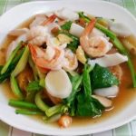 ก๋วยเตี๋ยวราดหน้าทะเล